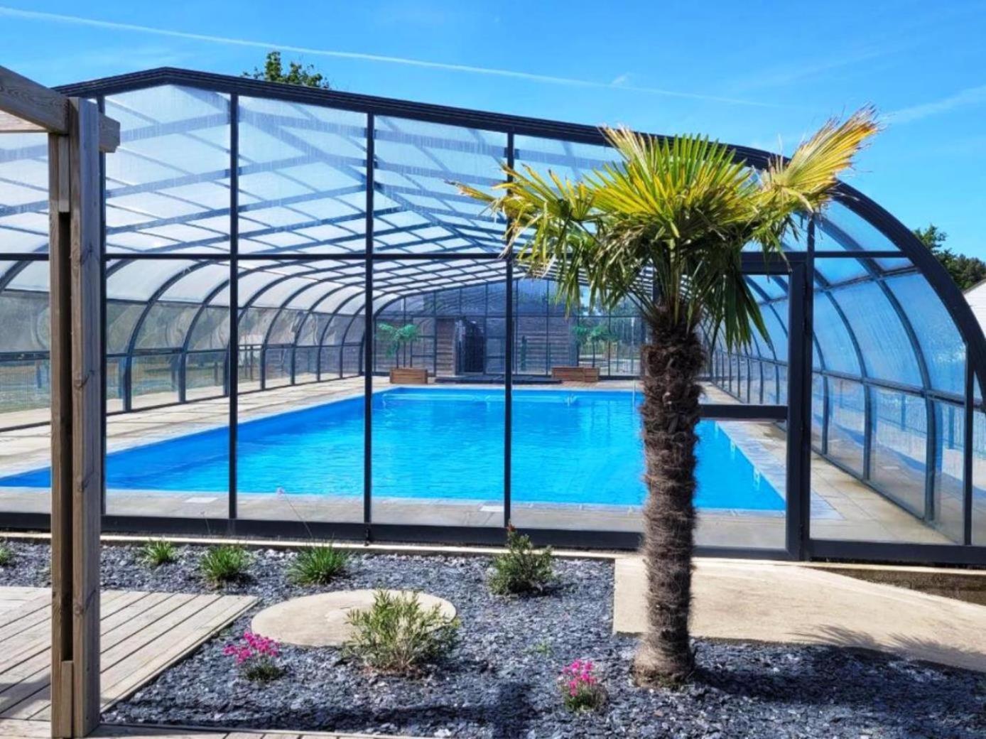 Chalet 3 Chambres Dans Un Domaine Prive Avec Piscine Chauffee Et City Park Marzan المظهر الخارجي الصورة